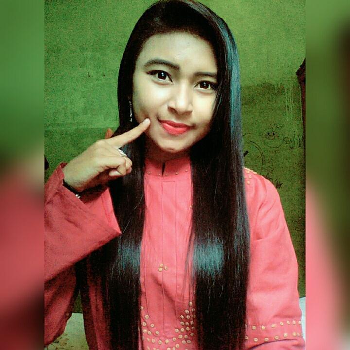 tyasteel's tweet photo. Senyumin ajjah jodoh mah udah ada yang ngatur 😄😊 https://t.co/8AWwC5f0c4