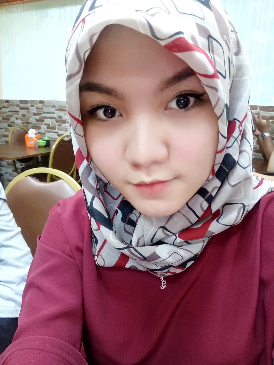 TIARMUTIA's tweet photo. Liat perhatiin baik baik mata perempuan mu ini, apa rela dia harus menangis karna kamu ? https://t.co/r2D5kViBS4