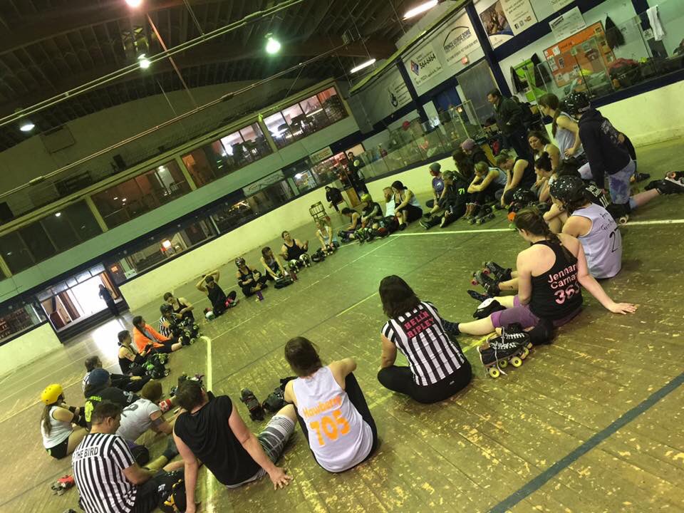 We had a wicked turnout for our first scrimmage of 2017! Thx <a href="/NCNRollerDerby/">NorthCoastNightmares</a> @GoldPainDerby <a href="/anarchy_angels/">Anarchy Angels</a> + Puddle Pounders! ❤️