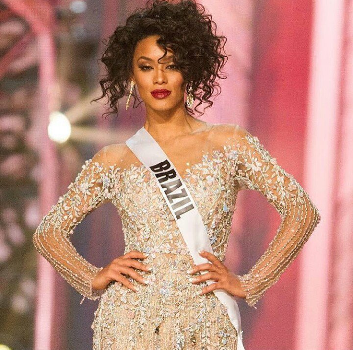 BrunaBragan's tweet photo. A miss que o mundo respeita. Muuito orgulho, quanta beleza! #MissUniversoNaTNT
#Raissa #RaissaSantana  #MissUniverse https://t.co/auxARzV4q6