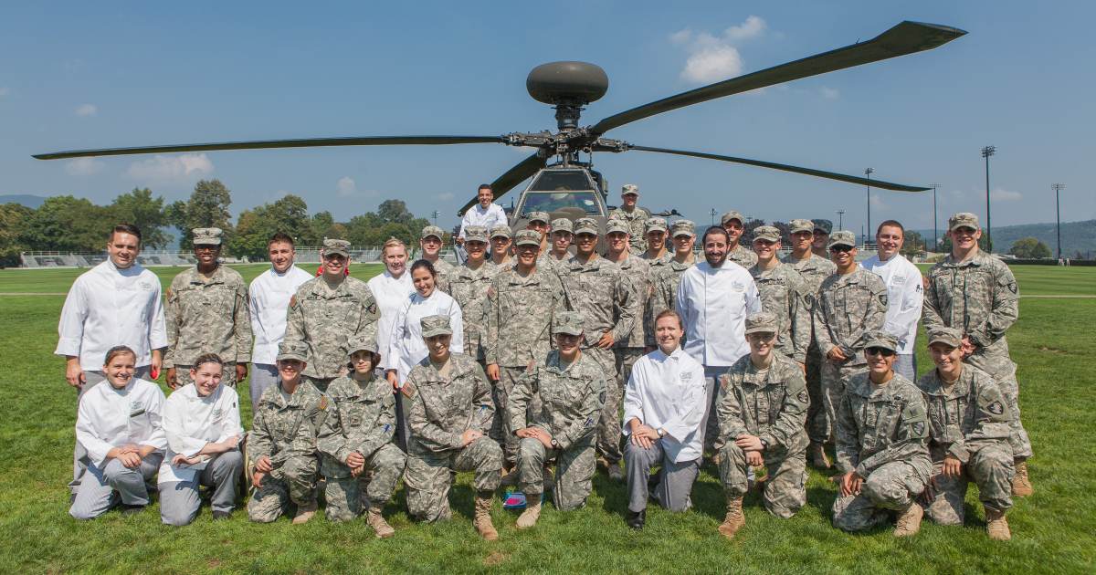 CIACulinary's tweet photo. West Point and students at The Culinary Institute of America find common ground https://t.co/wpfwDSaZG6 https://t.co/QKlPjjrC3N
