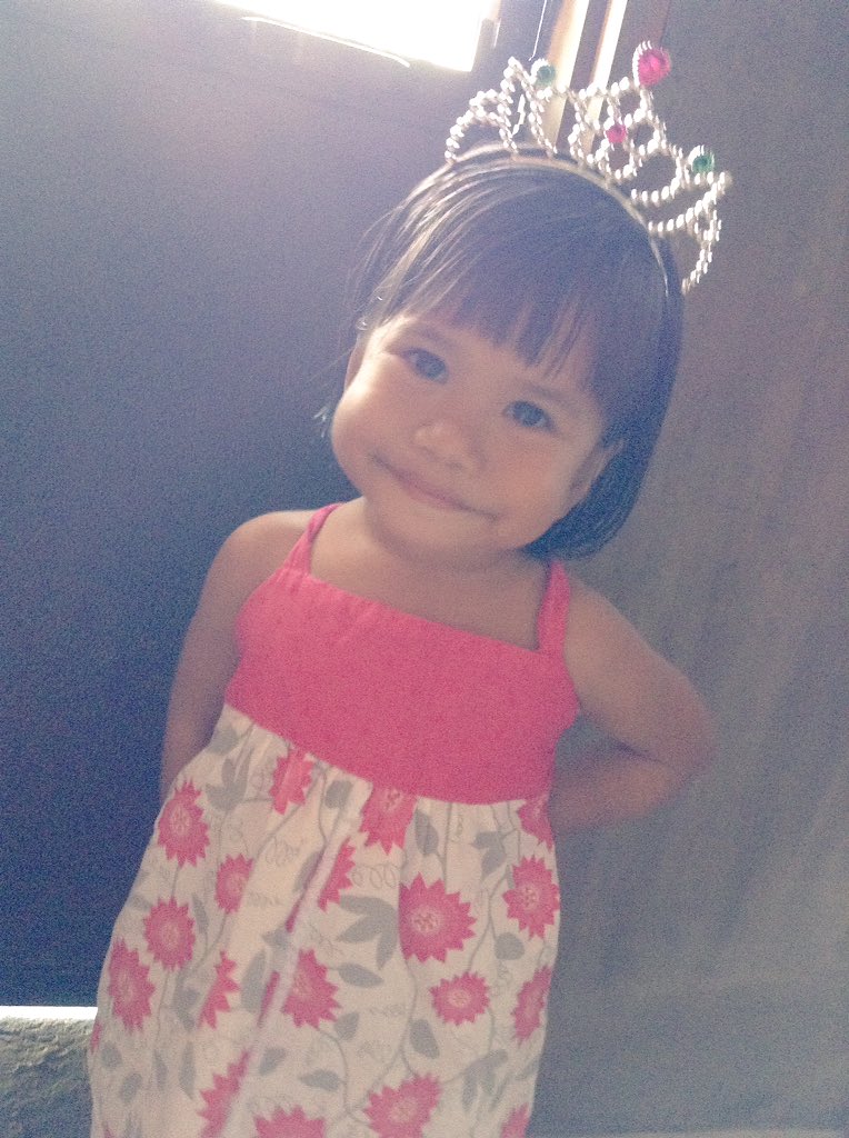 jejaram's tweet photo. go maxine! go aia baby 😊 #MissUniverse #Philippines #MissUniverseOnGMA #WearTheCrown https://t.co/anFN6RW5Z6