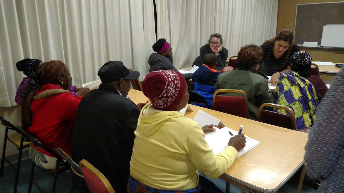 sgfwelcomehome's tweet photo. Eight ESL students tonight! #learningamerica #Refugees https://t.co/saGS9qe8Ra