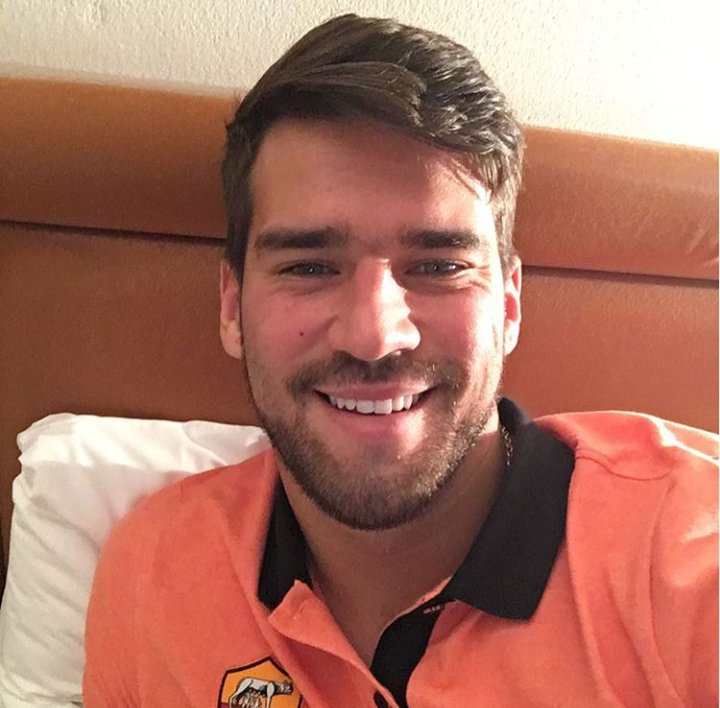 Alisson Becker FC on Twitter: "📷 Posts do Alisson no ...