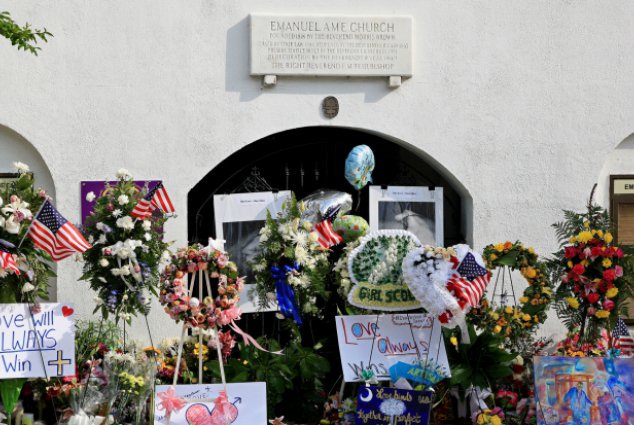 Pastors need to decry racism as a sin from the pulpit, writes Father Bryan Massingale. uscatholic.org/articles/20170…