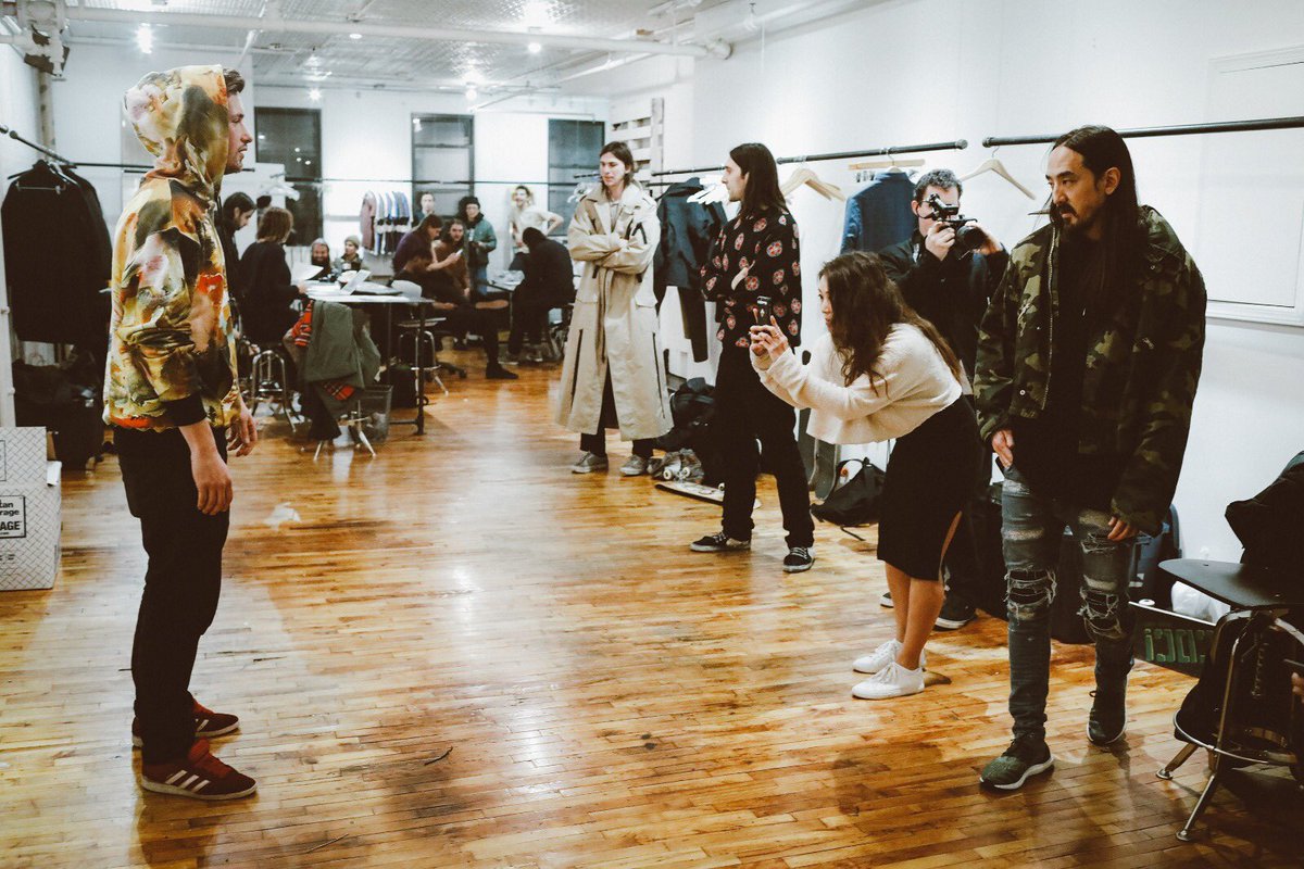 🎯 #dimmakcollection #fw17 #casting https://t.co/AEVD0NZk9Y