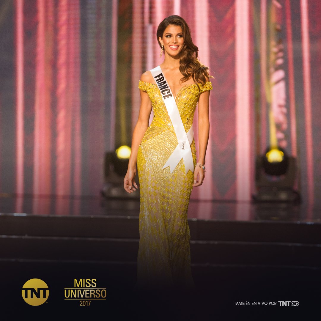 TNTLA's tweet photo. Traje de noche en la tarima de #MissUniversoTNT https://t.co/moXoSFAAYm