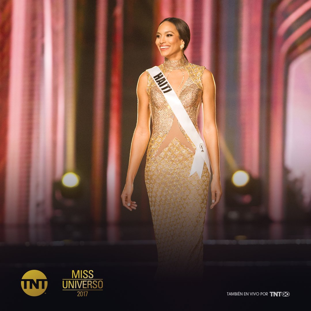TNTLA's tweet photo. Traje de noche en la tarima de #MissUniversoTNT https://t.co/moXoSFAAYm