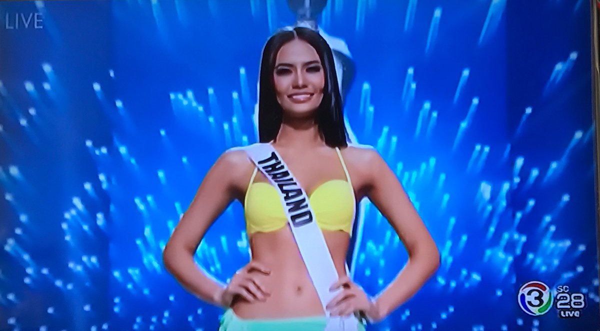 PondChalatAF11's tweet photo. น้ำตาลปังมาก ช่วยกันนะคนไทย #MissUniverse #Thailand https://t.co/31A1iM1RAC