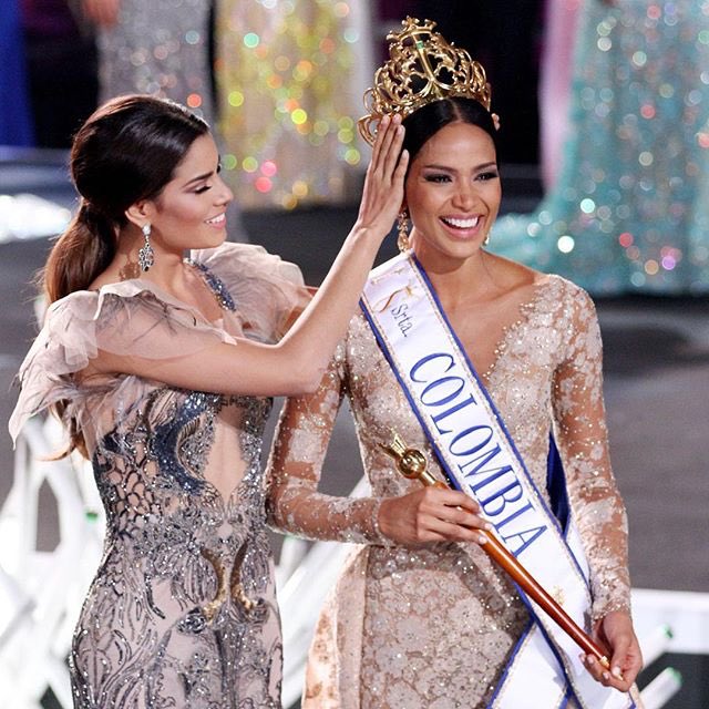 Juli_Bernal's tweet photo. Always supporting my country 👑🇨🇴 @MissUniverse @andreatove #MissUniverse #Colombia #MissUniverseColombia https://t.co/ZJlloIhEZm