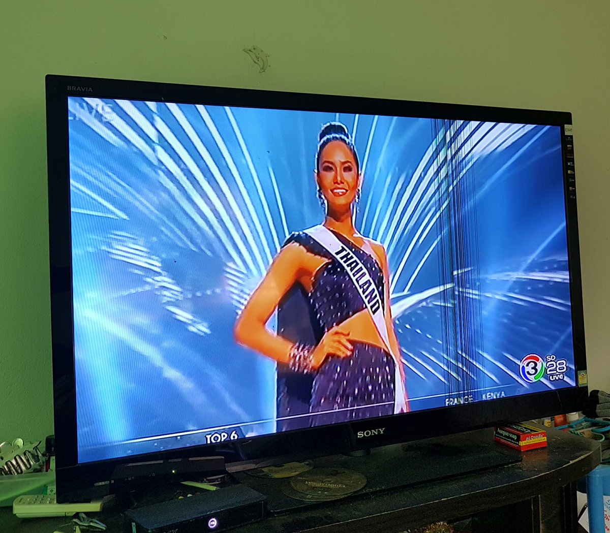 Leonidasza's tweet photo. เย๊ๆ 6คนสุดท้าย น้ำตาลสู้ๆ #MissUniverse #Thailand https://t.co/zcAYSLdVmS