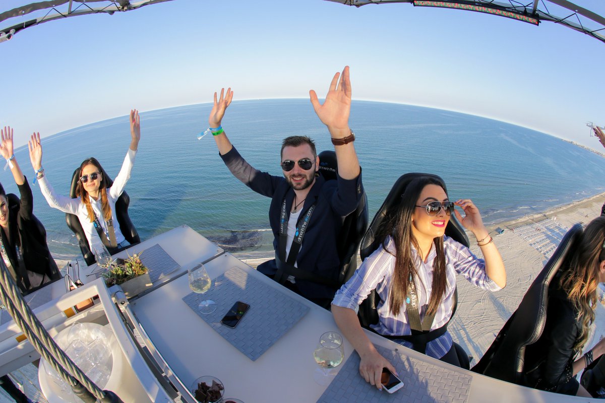 VelasMeetings's tweet photo. About tonight! Dinner in the Sky in Puerto Vallarta, hosting: @HotelCasaVelas #youmustlivethis #impressiveviews @DITSMEXICO Jan 28- Feb 28! https://t.co/R2CWDNXntD