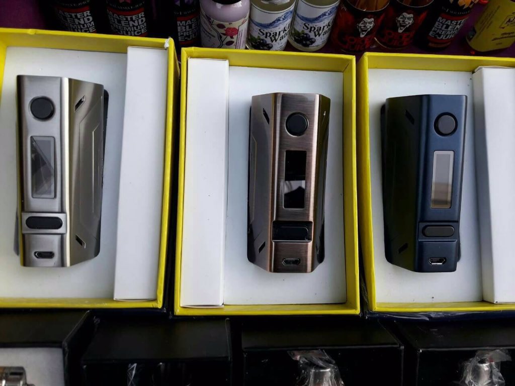 Papitcha_ploy's tweet photo. สโมแอนท์ แบทเบิ้ลสตาร์ 200w 
จ่ายไฟนิ่ม 4000 ส่งฟรีพร้อมสูบ อะตอมเลือกได้ แถมน้ำยา ส่งฟรีเคอรี่ line : ducknice หรือdmมาได้ #howtoperfact https://t.co/tdrH9AbnH1