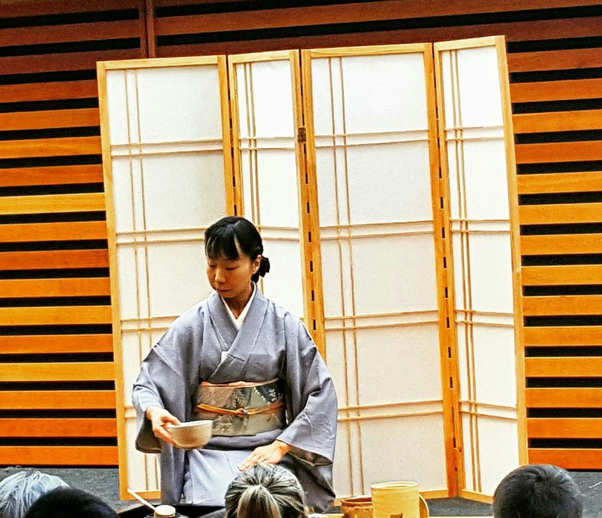Teageekery's tweet photo. Japanese, Chinese &amp; Korean Tea Ceremonies at the Toronto Tea Festival 🍵🤓💋🌱

#tea #teageeks #teaceremony #torontoteafestival #torontolife https://t.co/iLkUcRTuZd