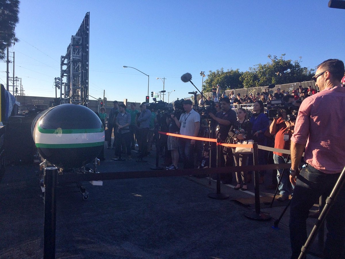 Our very own <a href="/DelftHyperloop/">Delft Hyperloop</a> is the overall winner of the <a href="/SpaceX/">SpaceX</a> pod-competition <a href="/elonmusk/">Elon Musk</a> #tudelft #hyperloop #SpaceX #delfthyperloop