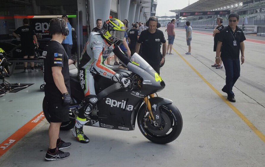 PlaymakerAG's tweet photo. Ready to work. Let's go! / Listos para trabajar. ¡Vamos! 💪🏻✊🏻😉 #JL99 #A41 #PlaymakerRiders #wintertest #motogp #GrowingTogether #monday https://t.co/NLLMwpKu9m
