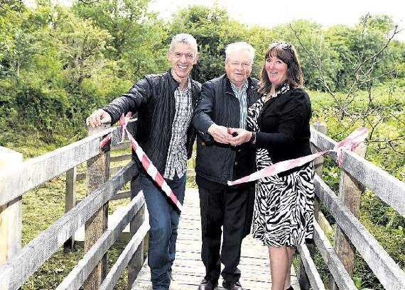 Ar y dydd hwn ym 1826 agorwyd pont Menai gan Dafydd Elis-Thomas - y cyswllt cyntaf rhwng Ynys Môn a'r tir mawr