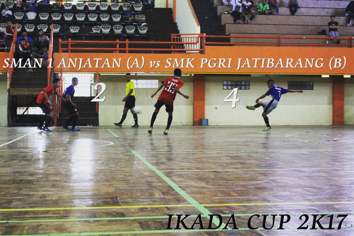 Ikada Cup 2K17 
SMAN 1 ANJATAN (A) vs SMK PGRI JATIBARANG (B)
Skor 2-4
Selamat kepada SMK PGRI JATIBARANG(B) sebagai pemenang
#ikadacup2k17