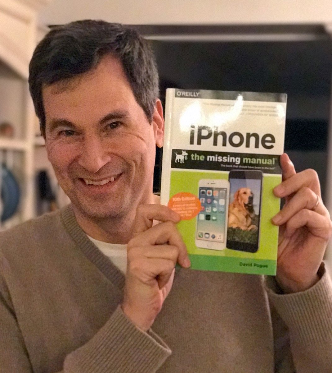 David Pogue on Twitter: "Hot off the presses: “iPhone: The Missing Manual,”  10th Ed., covering iOS 10 and the iPhone 7 models! https://t.co/BAKJWFJedq…  ...