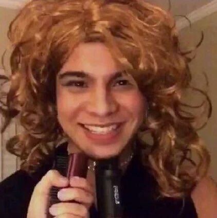 villalobossebas's tweet photo. Miss universe 🙃 https://t.co/SOJ7Dr2iXF