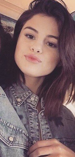 selenasherare tweet picture