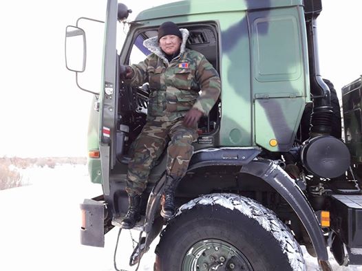 <a href="/UKhurelsukh/">Ухнаагийн ХҮРЭЛСҮХ</a>  Шадар сайдыг бид армиас холдоод бүх юмаа мартсан болов уу гэсэн чинь бүх төрлийн машин жолоодож байна шүү