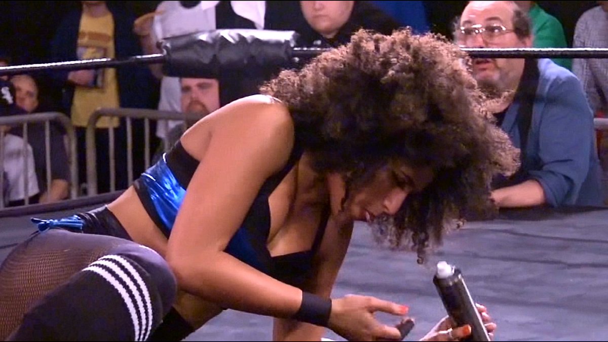 DAFALCON11's tweet photo. @LuFisto laid out @MartiBelle for the win in #SHIMMER #Vol73 Marti was slow to recover. https://t.co/ZHX0ikvgxq