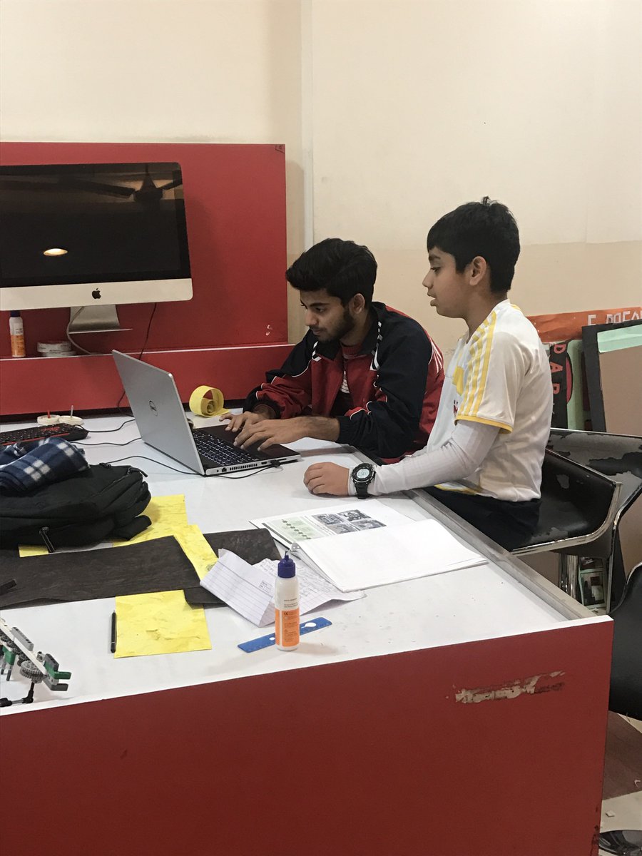Teamdarkdinos's tweet photo. FLL THIS SEASON..
too dedicated✌️👌 https://t.co/PefrGucFJC