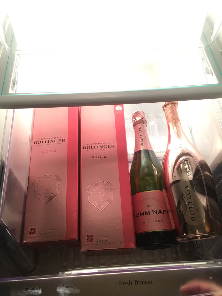 LatersBabyUK's tweet photo. That's breakfast sorted then! #BollingerRose #FiftyShadesDarker https://t.co/Pezu6Pj4MV