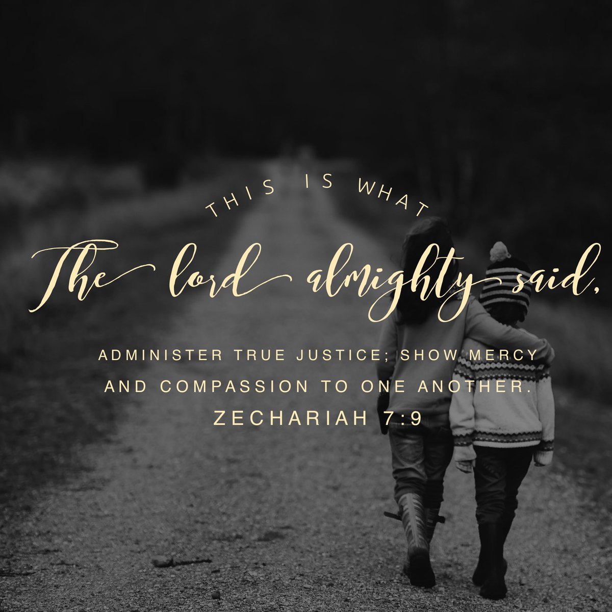 Pray4Refugees17's tweet photo. #ChristiansAgainstMuslimBan #Pray4Refugees17 #JesusWasARefugee #MuslimBan #TheLeastOfThese #LetRefugeesIn #NoBan https://t.co/4lMnkL01zB