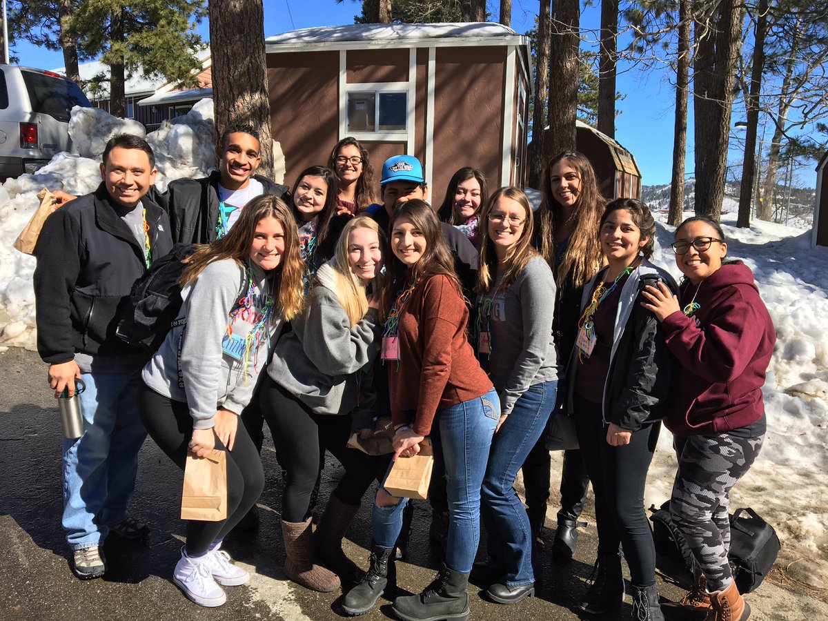SHSUnity's tweet photo. Another great Unity Camp this weekend! Great leaders ready to be the difference. And a beautiful view. #cnusdunity #shsunity https://t.co/ioLuR5aEKC