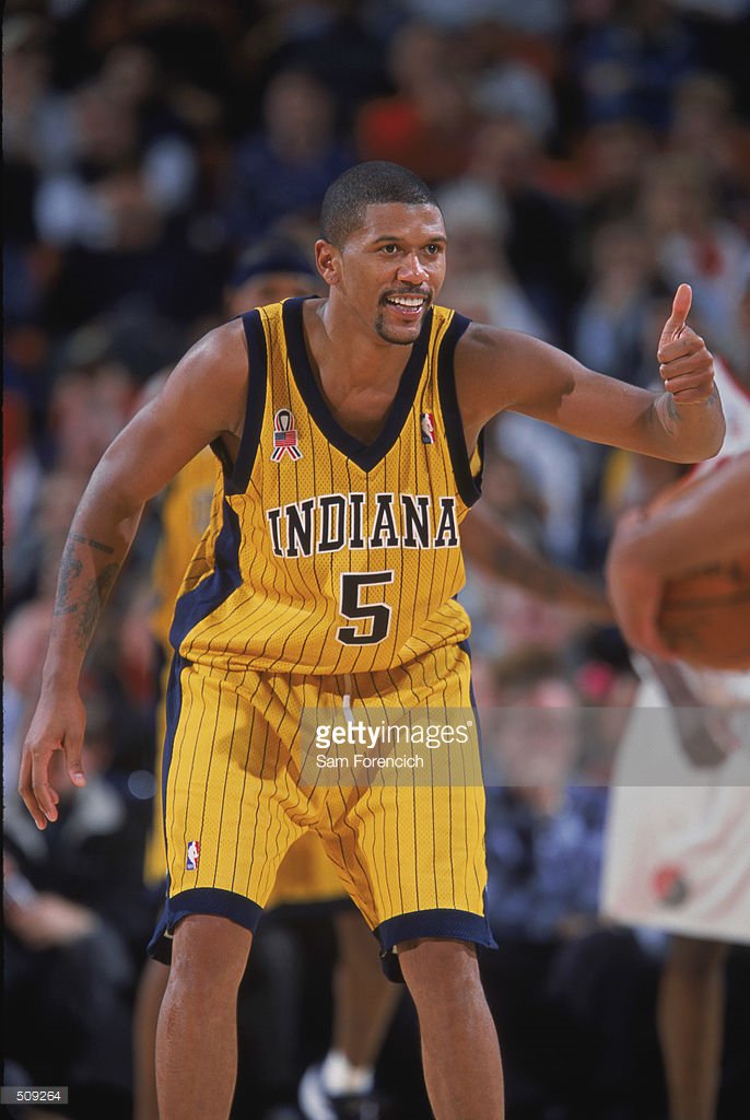 Happy Birthday to Jalen Rose, who turns 44 today! 
