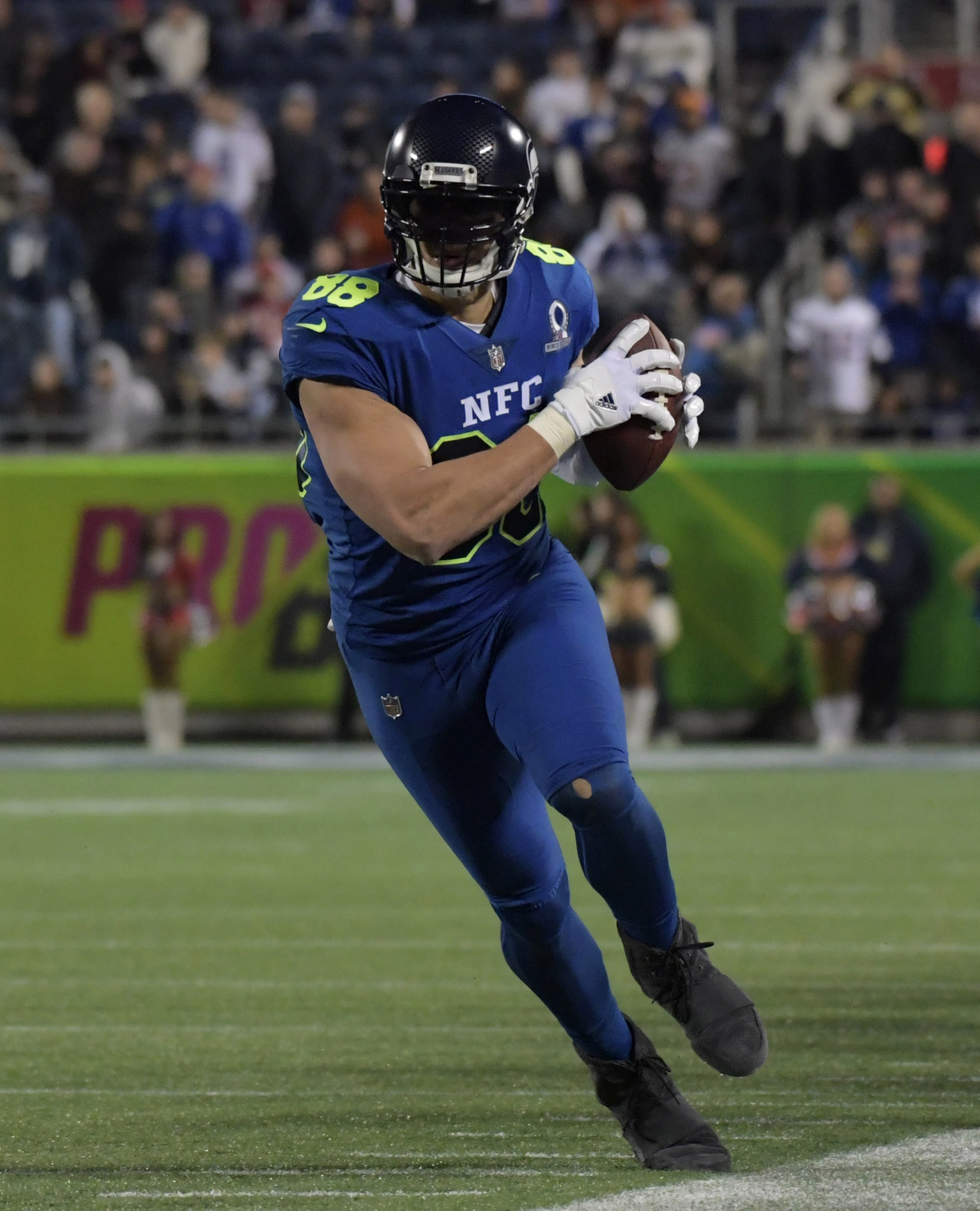 B R Kicks on X Jimmy Graham in the all black adidas Yeezy 750 cleat during the ProBowl https t 41hG1HvsmX X
