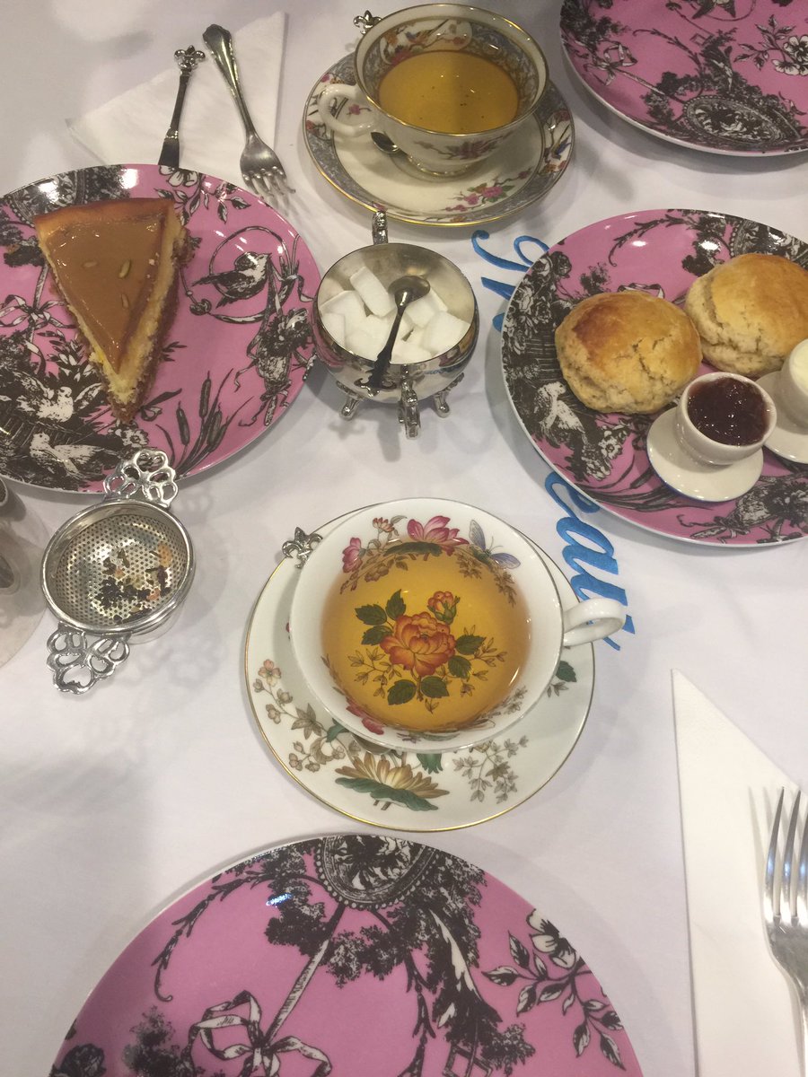 Trousseau_B's tweet photo. Who loves tea and scones @Trousseau_B in @AlAaliShopping  @MumsnBahrain @gobahrain_me 17541041 https://t.co/ANvdzE75Vk