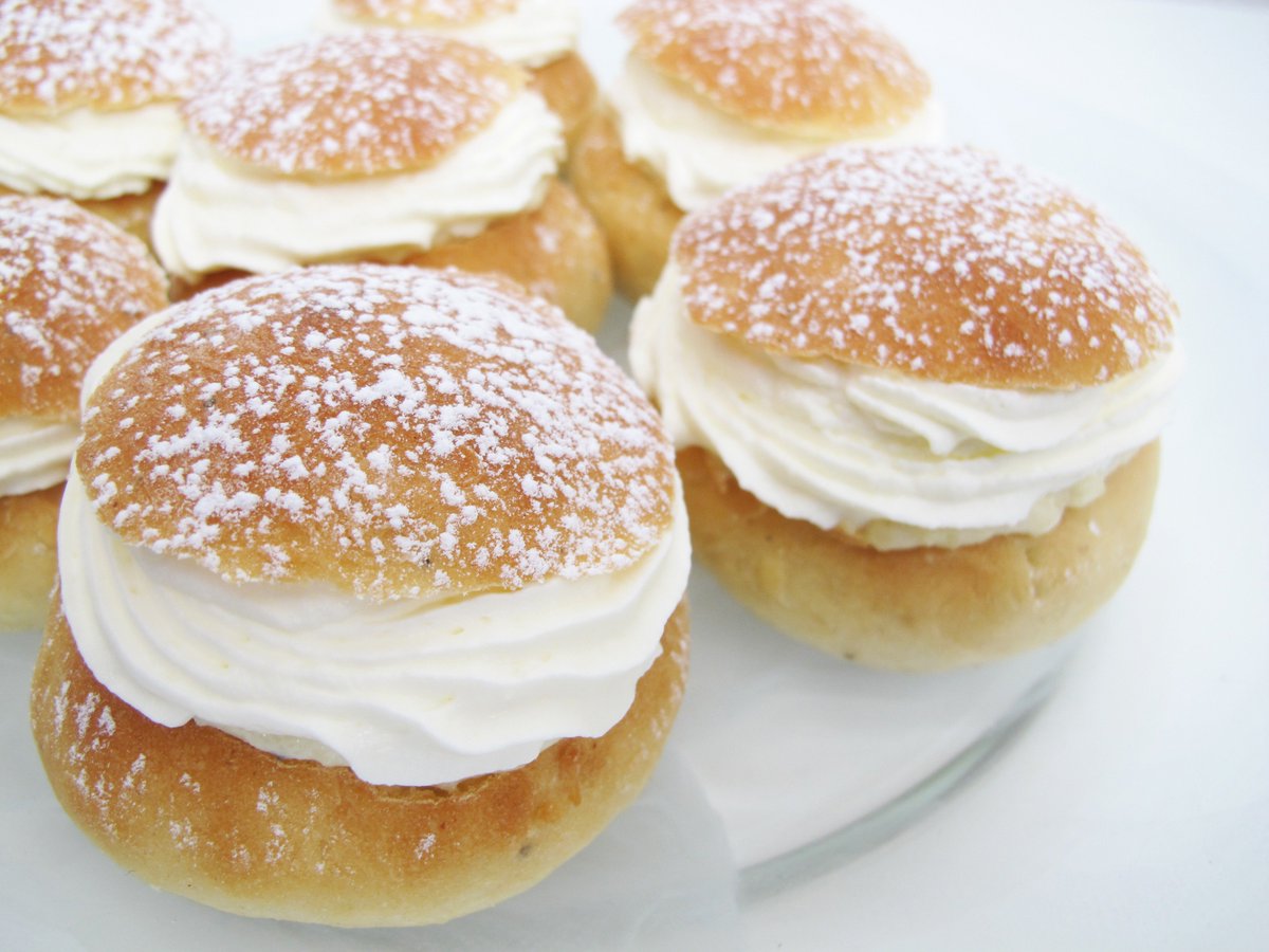 xxxsthlm's tweet photo. Semlor is the shit gott folk. #DrugFree #Sober #Stockholm #Gomorgon #XxX https://t.co/fW3FZ0wxX7