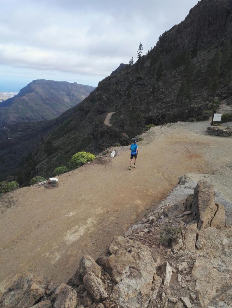 Toppuuh's tweet photo. Täällä reenaillaan vielä seuraavat 1,5 viikkoa😊 #Grancanaria https://t.co/qv4BQL1Fff