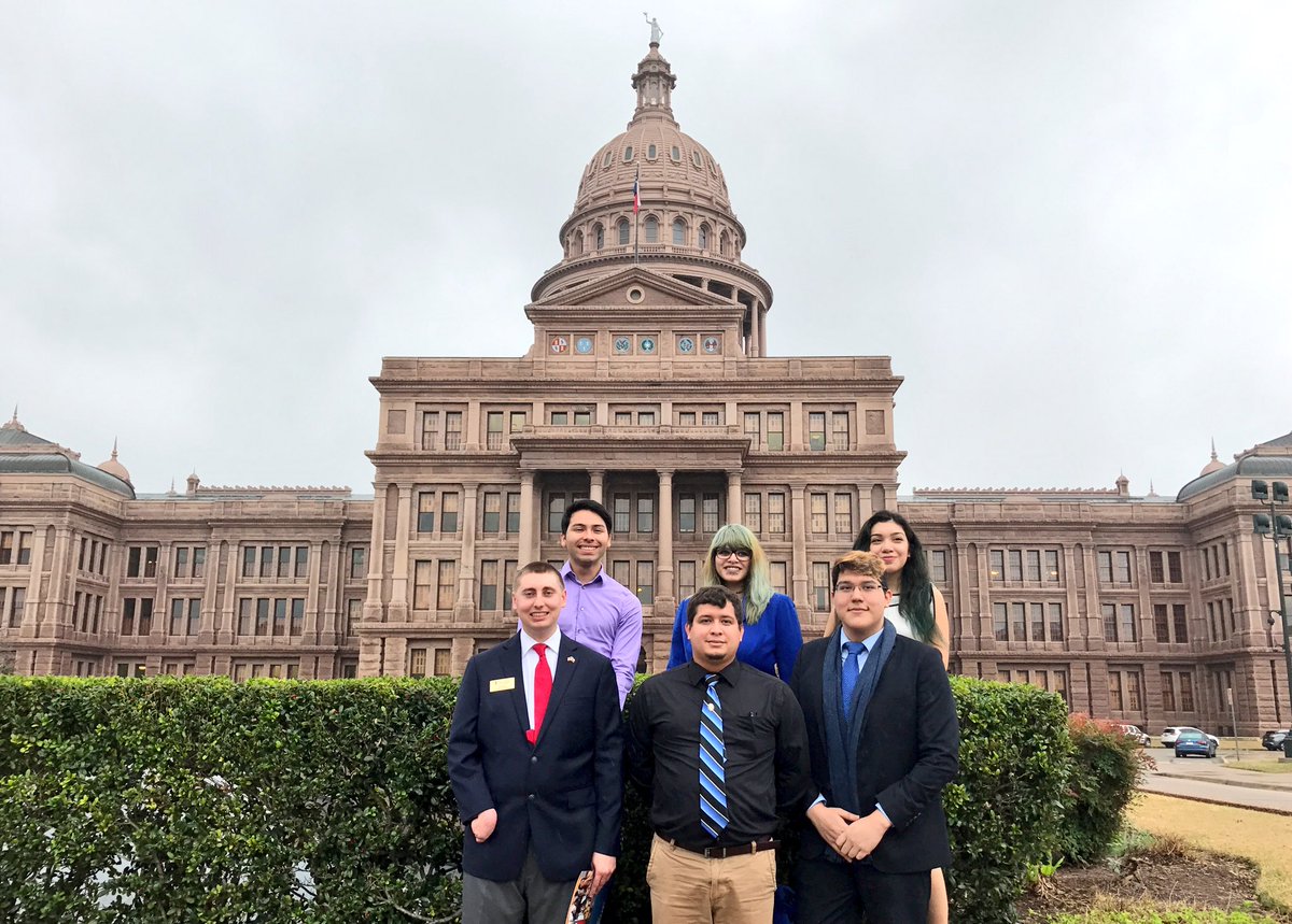 With @SanJac_SGA <a href="/SanJacCollege/">San Jacinto College</a> students at the capitol for #CommunityCollegeDay tomorrow #txlege #txsuccess