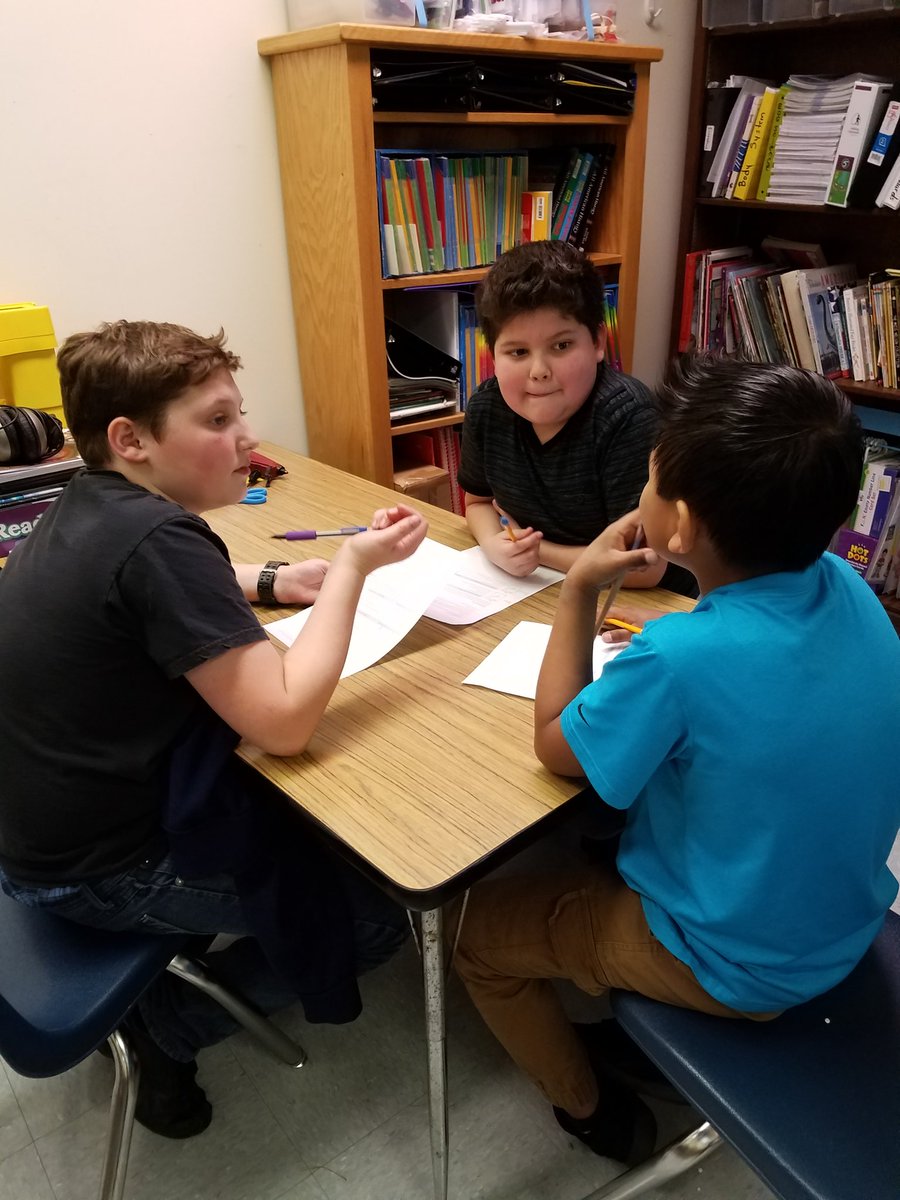 EGMScounseling's tweet photo. Listening with attention @eastfieldglobal #2ndsteps @shannonchaffin3 https://t.co/xyxk3IbASh