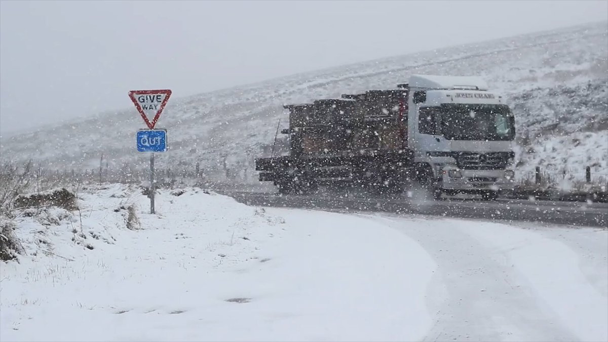 StormchaserUKEU's tweet image. We COULD be looking at the most prolonged cold spell since march 2013. All eyes on the updates haha. #wintry #uksnow #Weather #coldspell ❄️