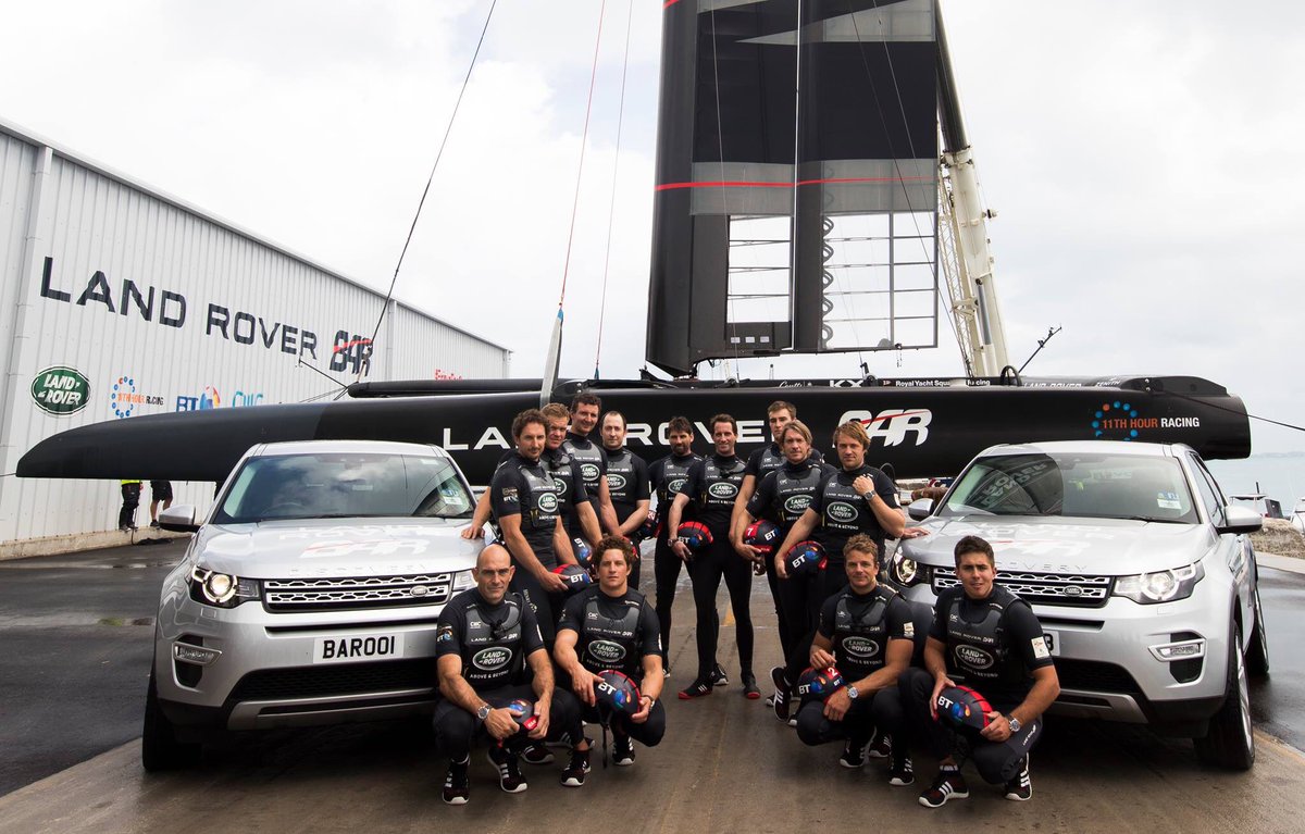 Race boat hits the water @LandRoverBAR #landrover #11thhourracing #cmc #bt #coutts