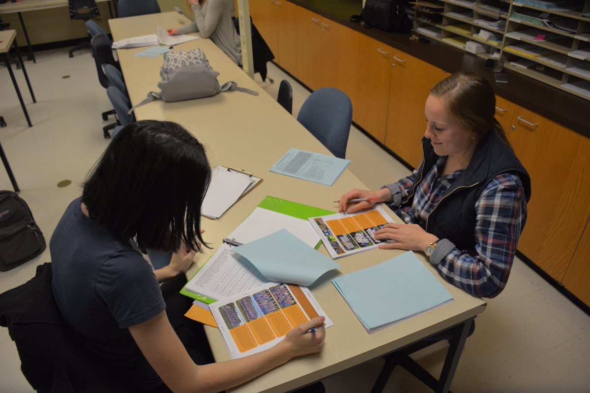 LHS_Reflections's tweet image. Create a record of LHS memories-sign up for Yearbook class and leave an impression!