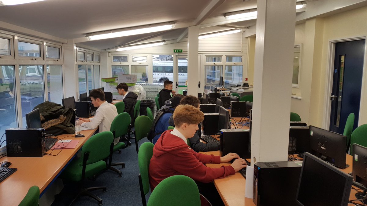 WillowsHigh_IT's tweet photo. Year 11 hard at work finishing their IT coursework grasping the opportunity they have been given @willowshigh https://t.co/0n5cLyq0bz