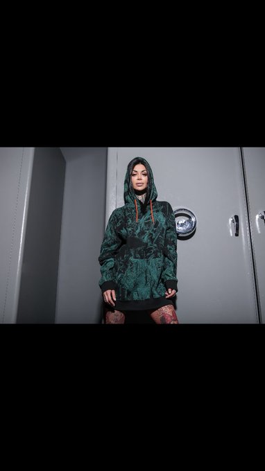 🖤💚 #inkedgirls #iuter #ss17collection @iuter https://t.co/hgZ58C6gft<a href="/tag/inkedgirls"class="tags">#inkedgirls</a><a href="/tag/iuter"class="tags">#iuter</a><a href="/tag/ss17collection"class="tags">#ss17collection</a><a class="tags" target="_blank" title="On Twitter" href="/?out=eyJ0eXAiOiJKV1QiLCJhbGciOiJIUzUxMiJ9.eyJpYXQiOjE3MjA4Njg3NTEsImlzcyI6InR3cG9ybnN0YXJzLmNvbSIsIm5iZiI6MTcyMDg2ODc1MSwiZXhwIjoxNzUyNDA0NzUxLCJyZWRpcmVjdF91cmwiOiJodHRwczovL3R3aXR0ZXIuY29tL2l1dGVyIn0.C710ukCNXV0k0lDKb8ps0YDYqE9OKmOLRmdT0cYwGkIVwZJQQTSzIS4ZZBYuigy9A-W-sypqTCb0UOe_iPdjHQ">@iuter</a>