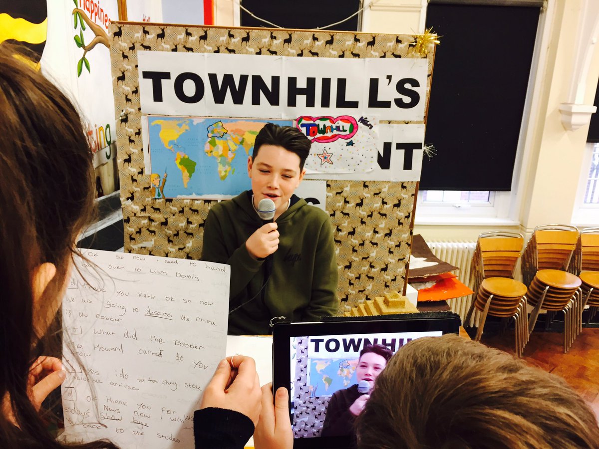 BubsyTownhill's tweet photo. Y6 news teams film exciting bulletins live from studio and on location at Tutankhamun's tomb! #THChistory #THCoracy https://t.co/xt5APenf7P