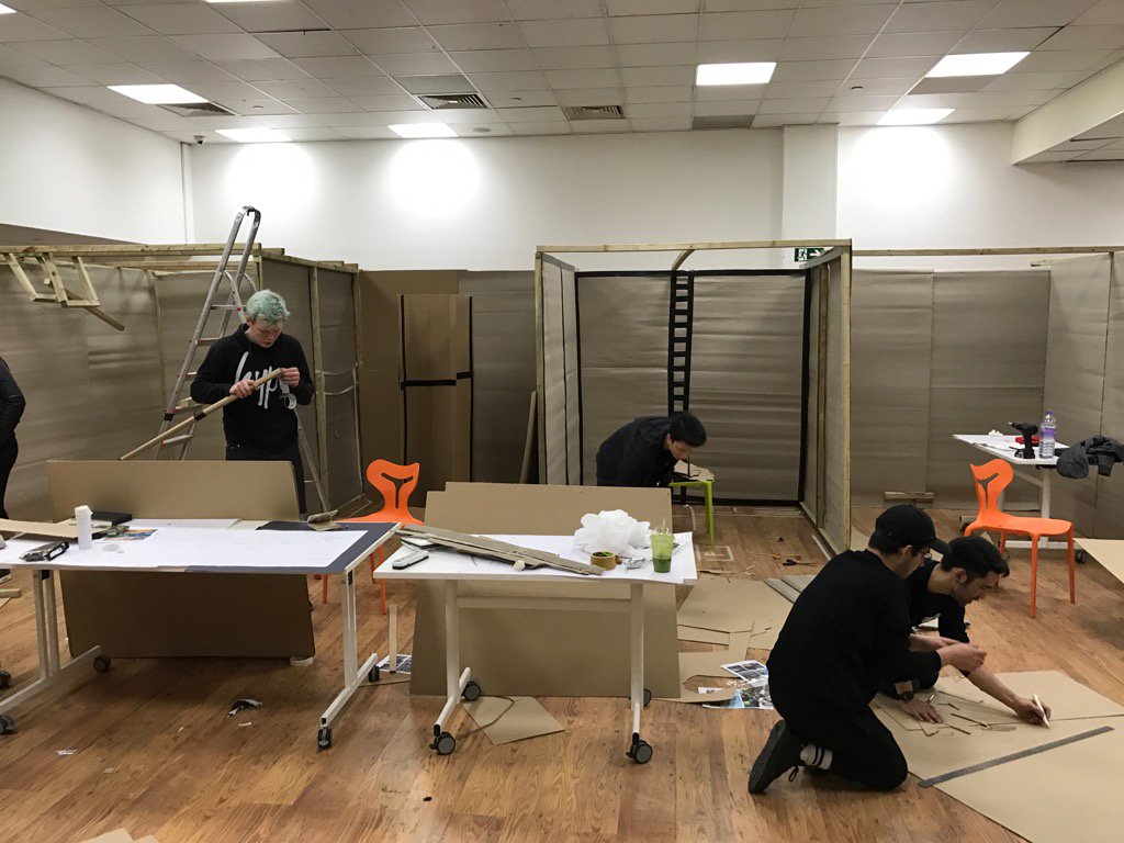 IntDesArts's tweet photo. Midday day 1 #joyofsets https://t.co/cqknxQVlAD