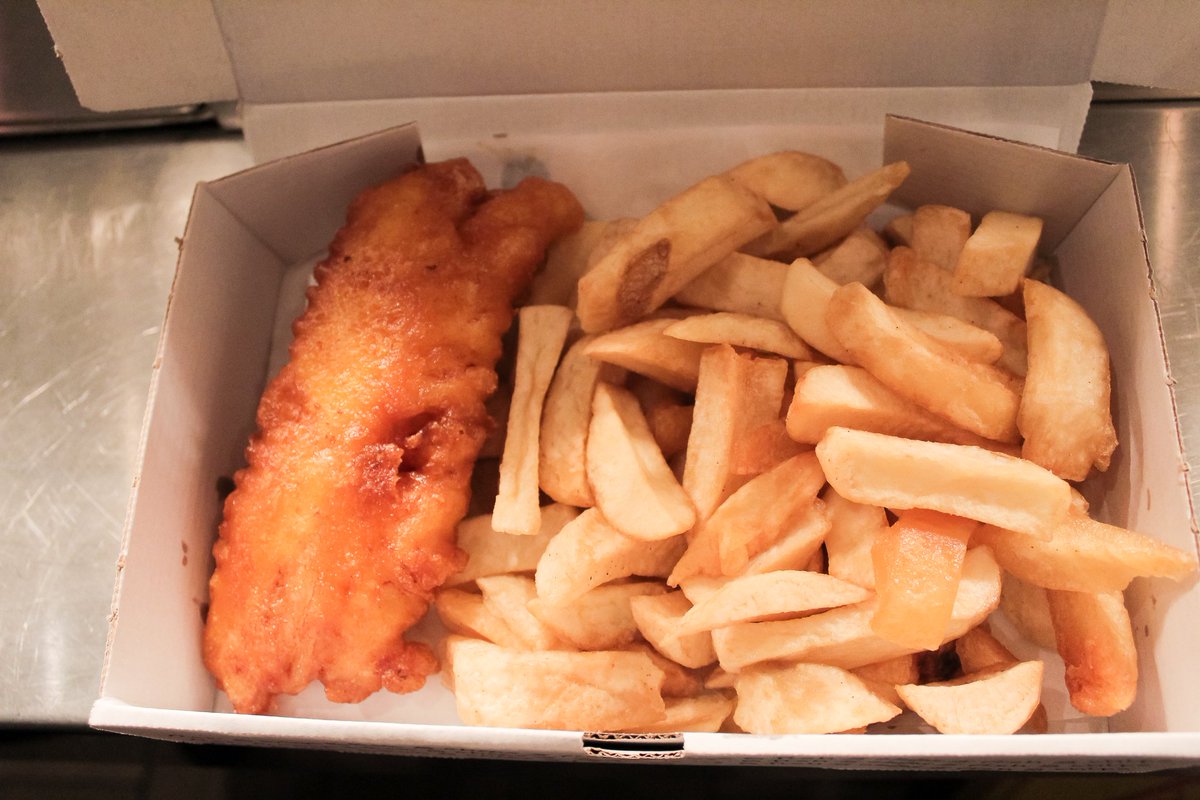 fishcafeNW3's tweet photo. Fish &amp; Chips anyone? #Monday https://t.co/tR7GHoQafs