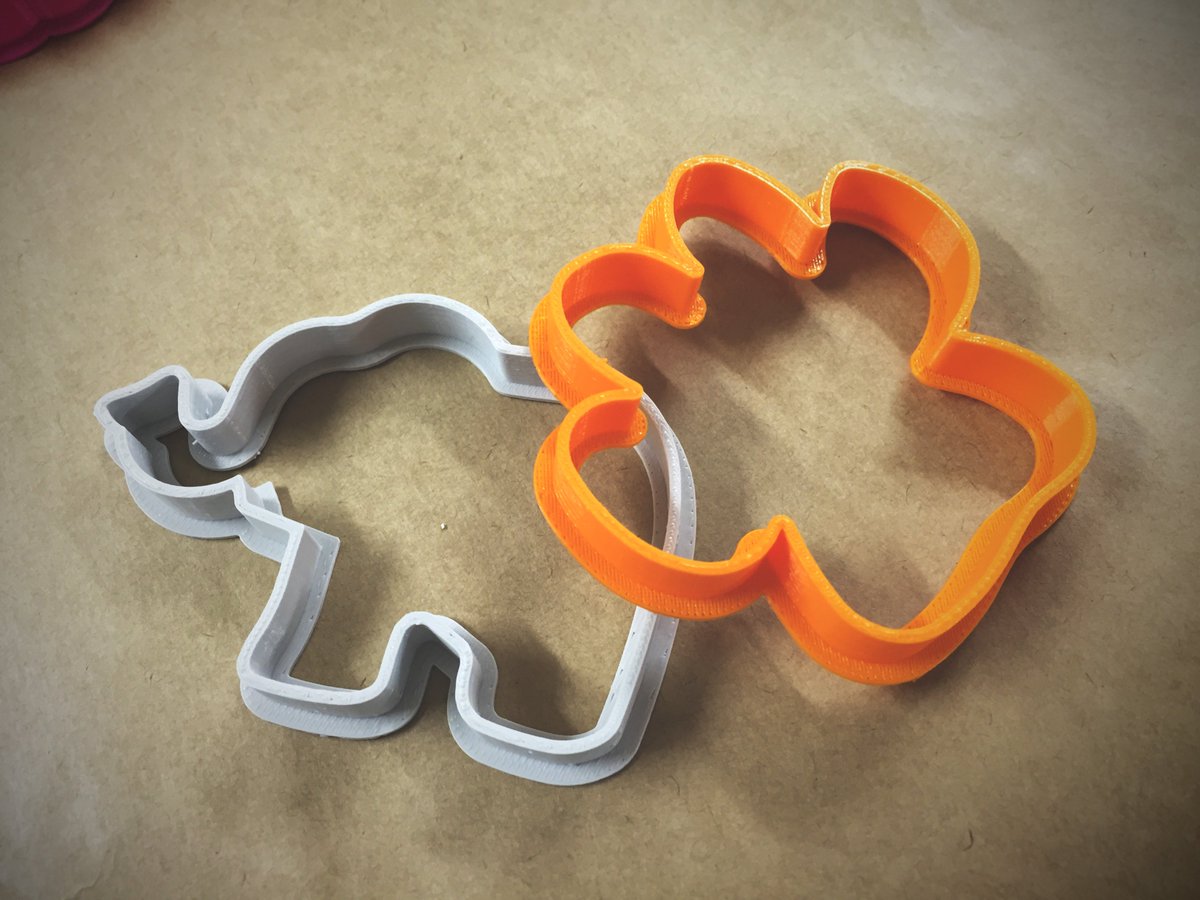 Stoneworks3DP's tweet photo. Craving cookies? Why not bake them yourself with your very own custom designed 3D printed cutter! #FDM #3Dprinting #CapeTown https://t.co/O5kTKrIg7X