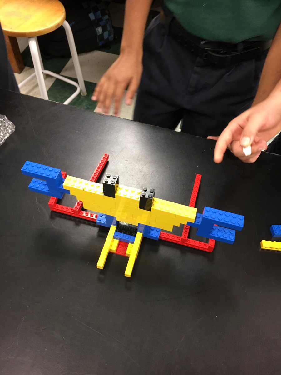 #Creativeplay #stmore #legos #stm