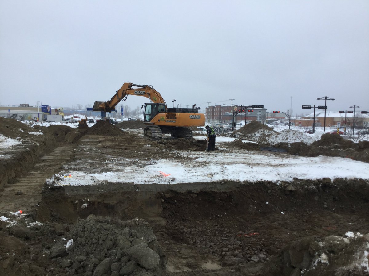 Nouvelle #construction du #bâtiment C des Promenades des Continents à #StJerome pour le futur <a href="/StarbucksCanada/">Starbucks Canada</a> module.ca/promenades-con…