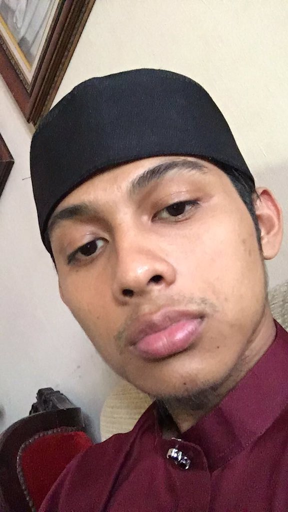 AlemJamain's tweet photo. happy birthday bro. #teamSetia #teamShahir ๐ #brohidupmati #jatuhsama2bangunsama2๐ค https://t.co/VSQGNgOnFX